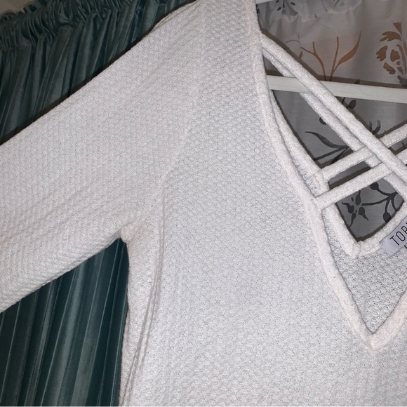 CROSS MY HEART WHITE TOP - Tobi size Medium - Picture 3 of 7